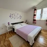 Roje Sveti Filip i Jakov